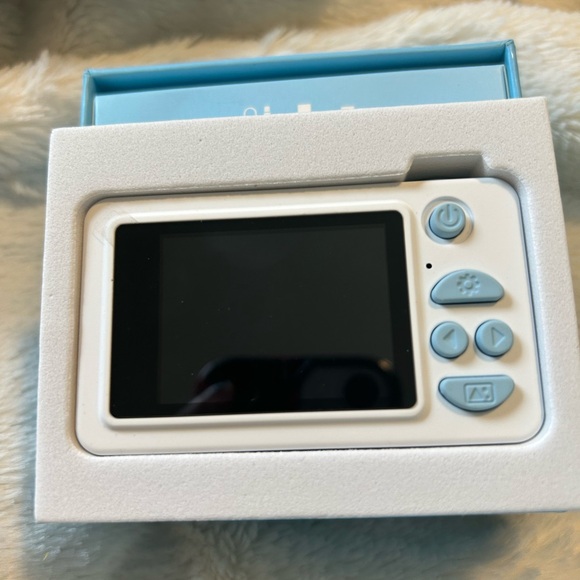 Digital camera - Picture 4 of 5